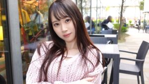 [MGS SIRO-5548]【こんなに吹いちゃダメですか…？】清楚な雰囲気なのにNTRモノのAVで毎晩オナってしまう色白黒髪お姉さん！半年ぶりの手マンで大興奮の大量潮吹き！【初撮り】ネットでAV応募→AV体験撮影2424に出ているAV女優名は？誰？名前は？